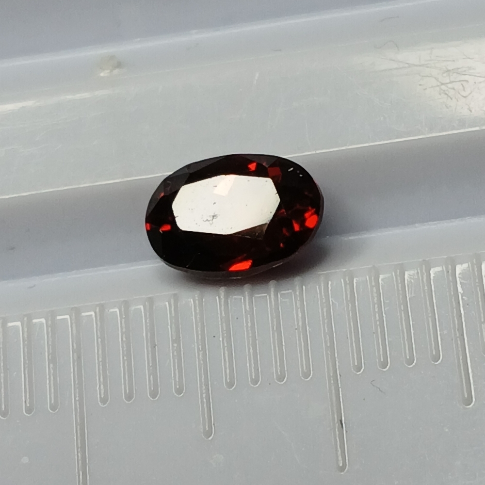 Oval Red Rhodolite Garnet Gemstone 7x5mm